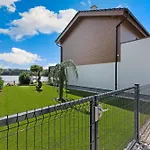 Lakeside Luxury At Penati Golf Vila *
