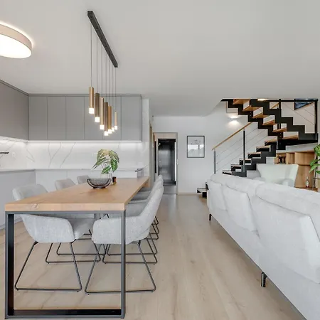 Villa Lakeside Luxury At Penati Golf