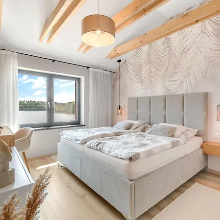 Lakeside Luxury At Penati Golf Villa *