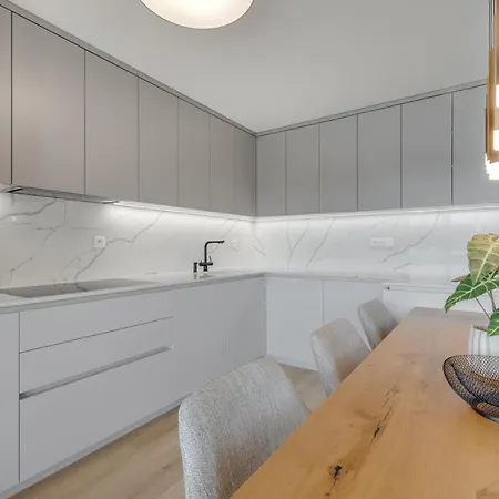 Lakeside Luxury At Penati Golf Villa *