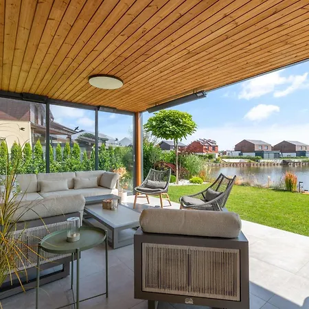 Villa Lakeside Luxury At Penati Golf