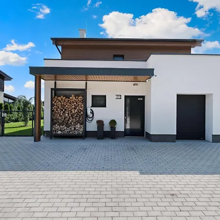 Villa Lakeside Luxury At Penati Golf *