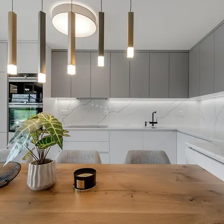 Villa Lakeside Luxury At Penati Golf