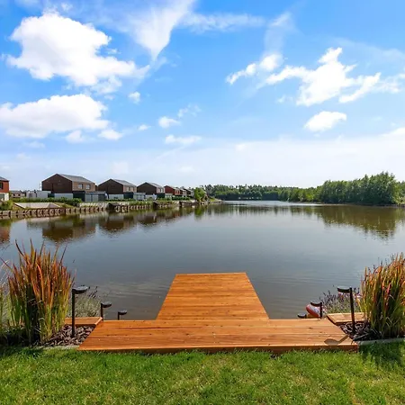 Lakeside Luxury At Penati Golf *