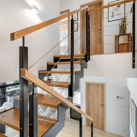 Lakeside Luxury At Penati Golf Villa