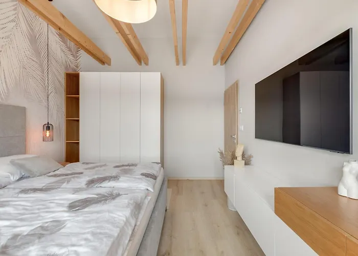 Lakeside Luxury At Penati Golf Villa Sajdikove Humence