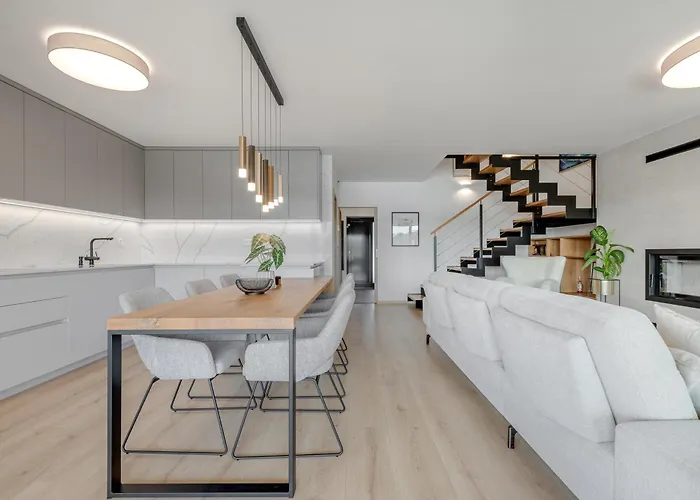 Villa Lakeside Luxury At Penati Golf