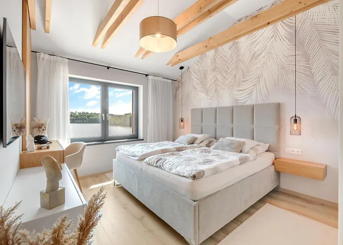 Lakeside Luxury At Penati Golf Villa *