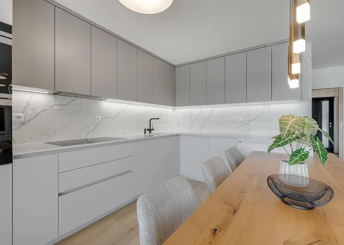 Lakeside Luxury At Penati Golf Villa *