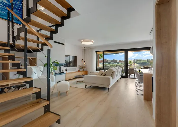 Lakeside Luxury At Penati Golf * Sajdikove Humence